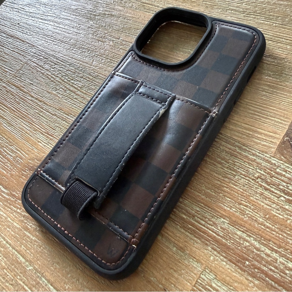 Walli Cases Chelsea Brown Check iPhone 14 Pro Max Case - Picture 2 of 4